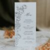 Menu ślubne eustoma w kolorze białym.