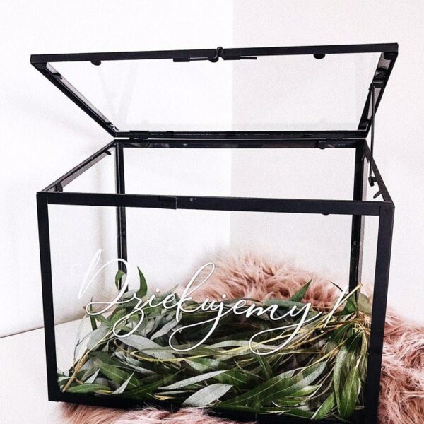 Naklejka na szklarnię, w białym kolorze z czcionką ozdobną