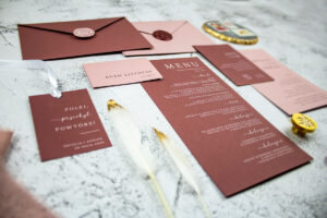 Papeteria ślubna w dwóch odcieniach różu