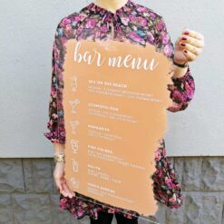 Tablica drink bar menu z malowanym tłem