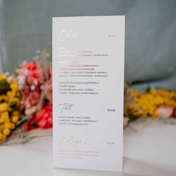 Weselne menu stojące w kolorze białym z złotą czcionką