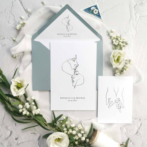 Oryginalne zaproszenie z delikatnym rysunkiem i niebieską kopertą