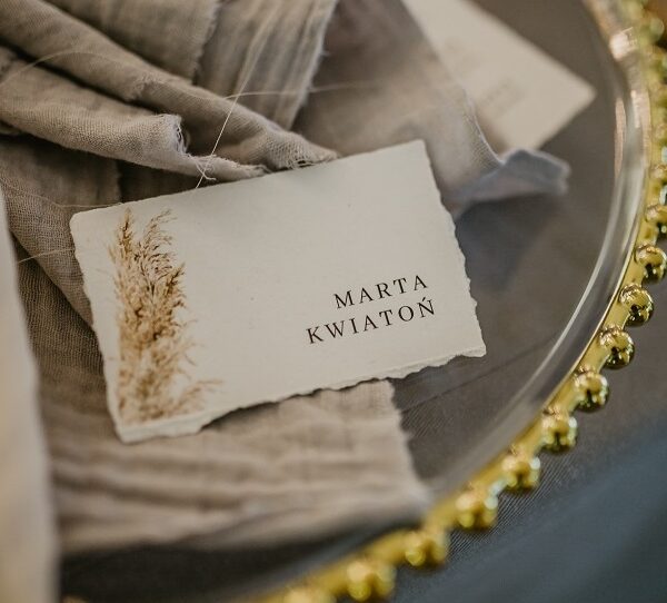 Klasyczna winietka ślubna z wzorem trawy pampasowej.