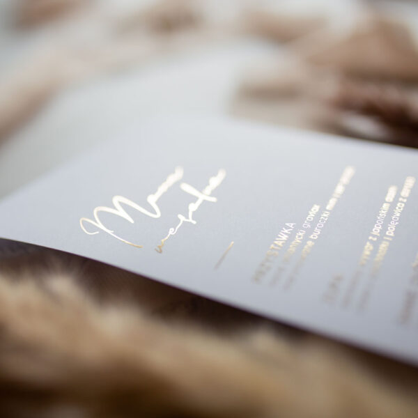 Nowoczesne menu weselne, biało-złote.