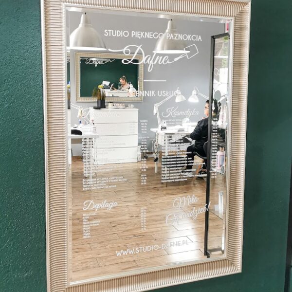 Praktyczny cennik do naklejenia na lustro