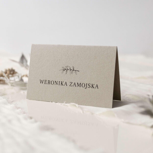 Beżowa, prosta winietka ślubna.