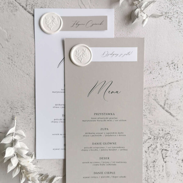 Menu weselne pod zielonym dębem z winietka z lakiem