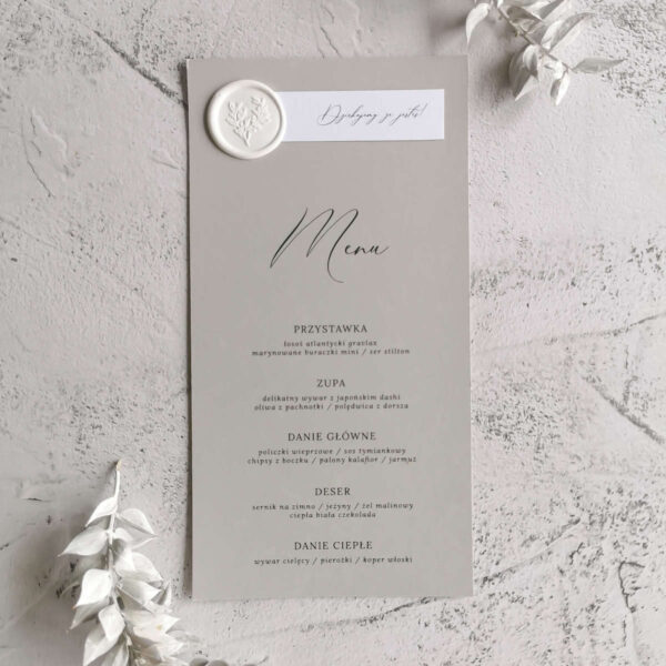 Menu weselne pod zielonym dębem z winietką z lakiem.