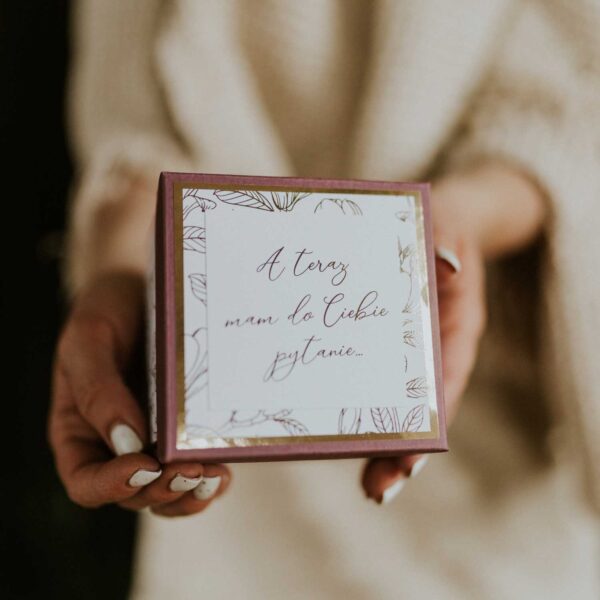 Prośba dla świadka/świadkowej z wzorem liści.