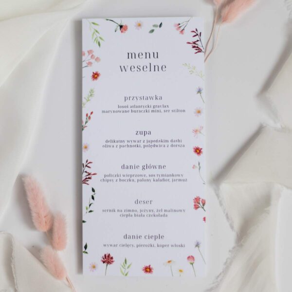 Płaskie, leżące menu weselne z motywem polne kwiaty