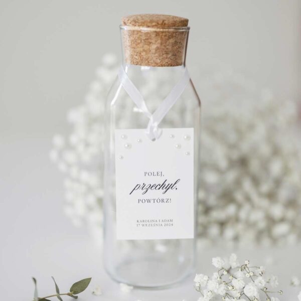 Zawieszka weselna na alkohol, perłowe zdobienia