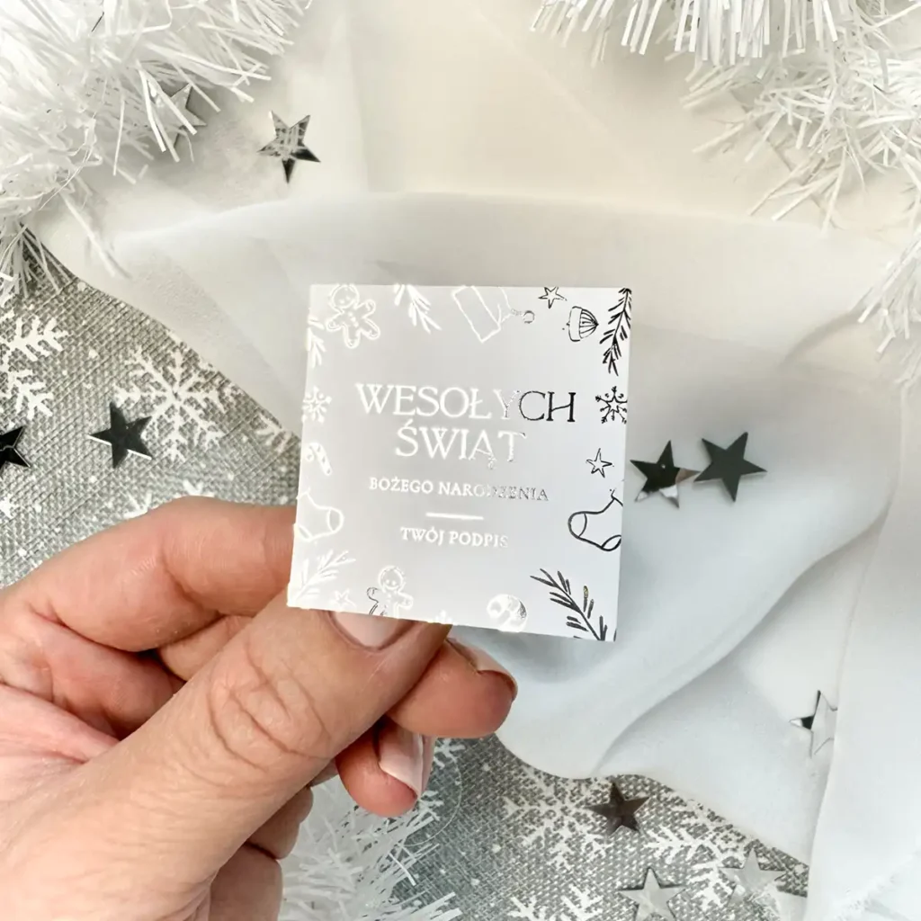 Kwadratowe świąteczne naklejki z logo firmy w srebrnym kolorze