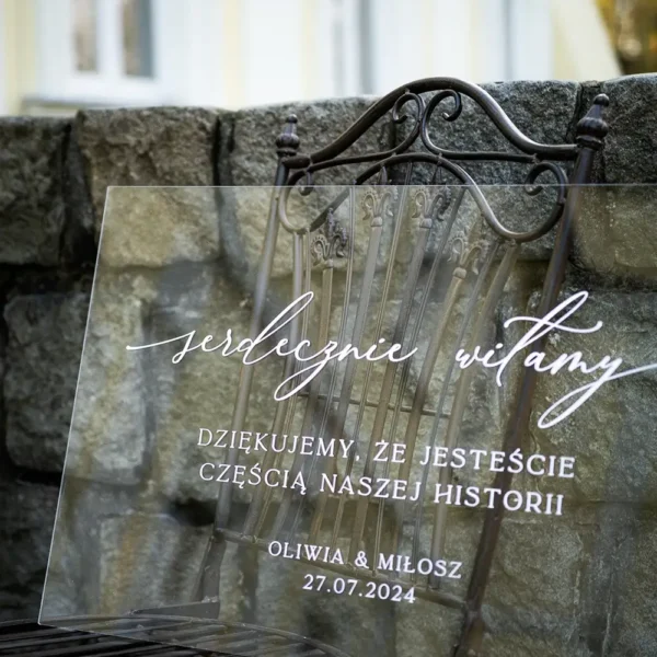 Tablica powitalna na wesele na przezroczystej plexi