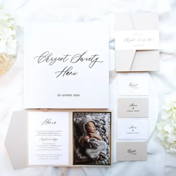 Kolekcja dodatków na chrzest beżowa