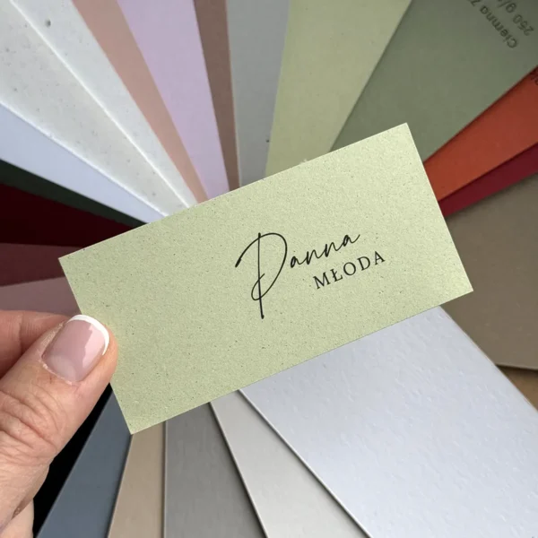 Płaska winietka do położenia na talerzyk zielona