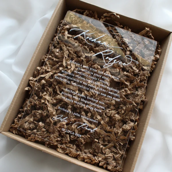 prośba o błogosławieństwo wykonana na transparentnej plexi z nadrukiem w eleganckim pudełku